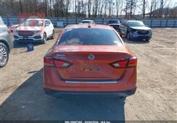 نيسان ألتيما